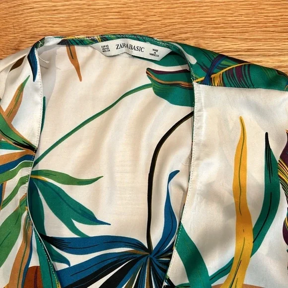 Zara Floral Top - Picture 2 of 5